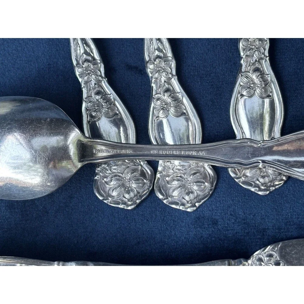Vintage WM Rogers&Son Orange Blossom AA 1910 SilverPlated Teaspoons, 6
